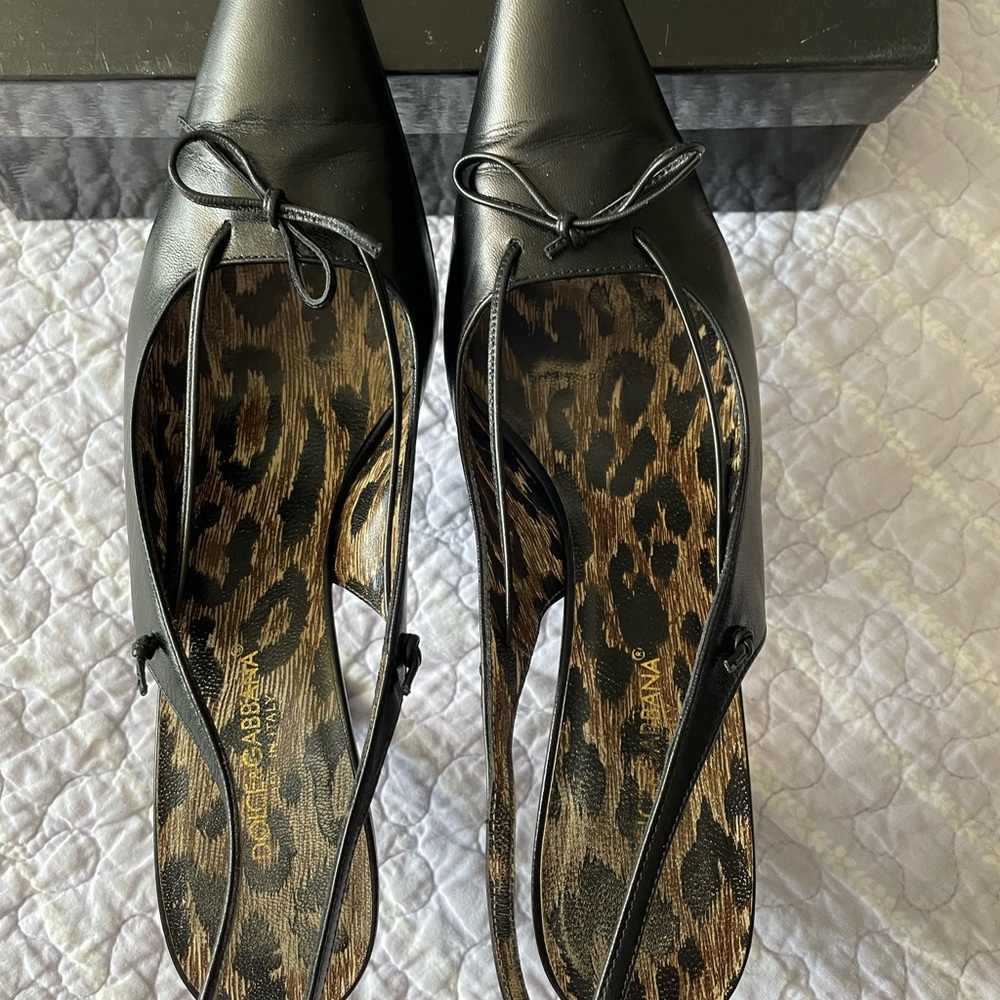 Authentic Vintage Dolce & Gabbana Size 40 Excellent Condition